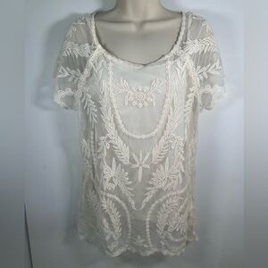 A Diva women’s cream lace top size medium